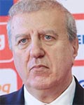 Александр Томов