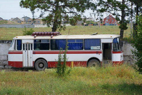 ЛАЗ-695